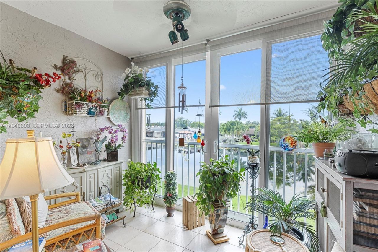 10160 NW 24th Pl, Unit 210, Sunrise, FL 33322 Photo
