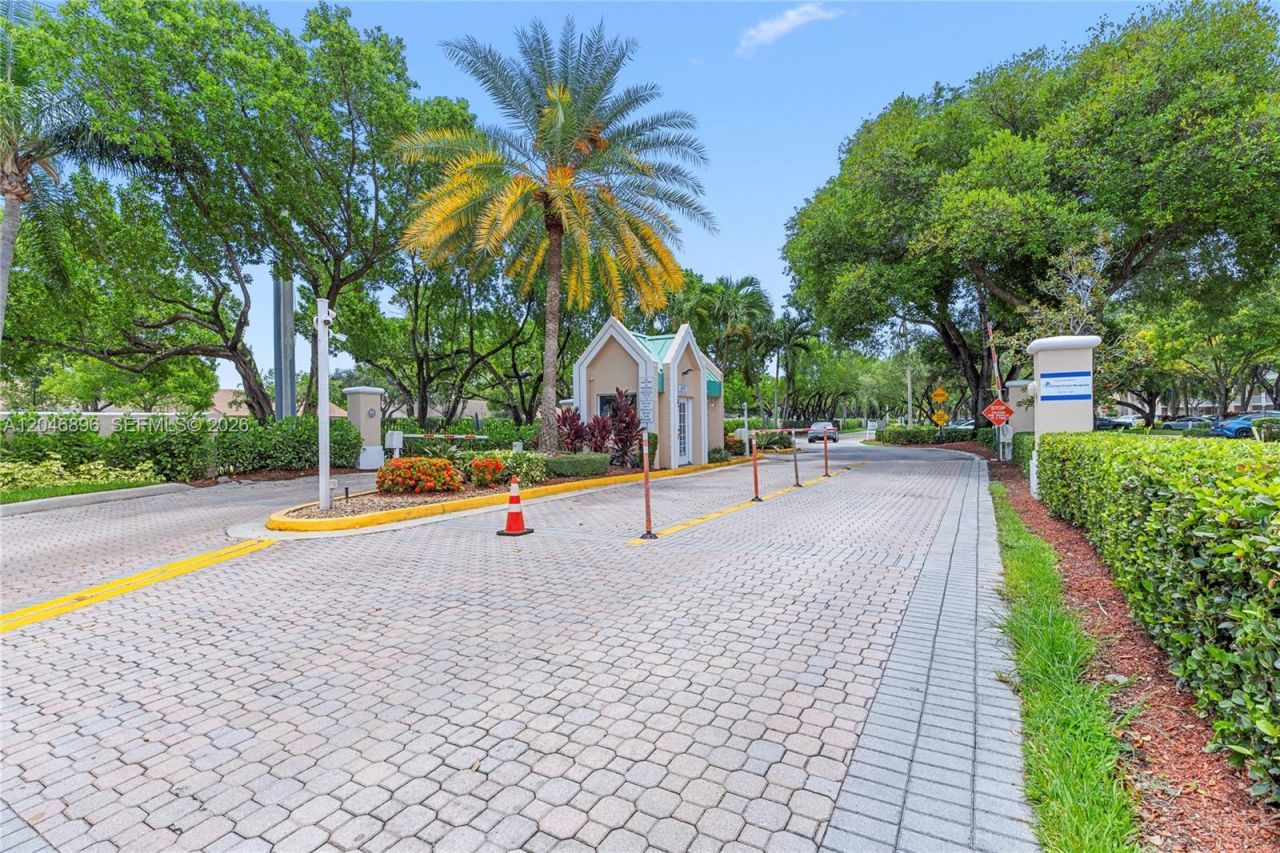 10160 NW 24th Pl, Unit 210, Sunrise, FL 33322 Photo