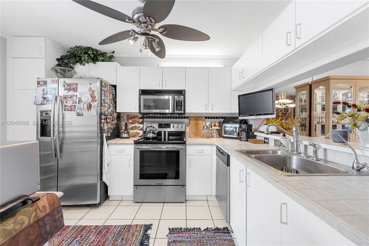 10160 NW 24th Pl, Unit 210, Sunrise, FL 33322 Photo