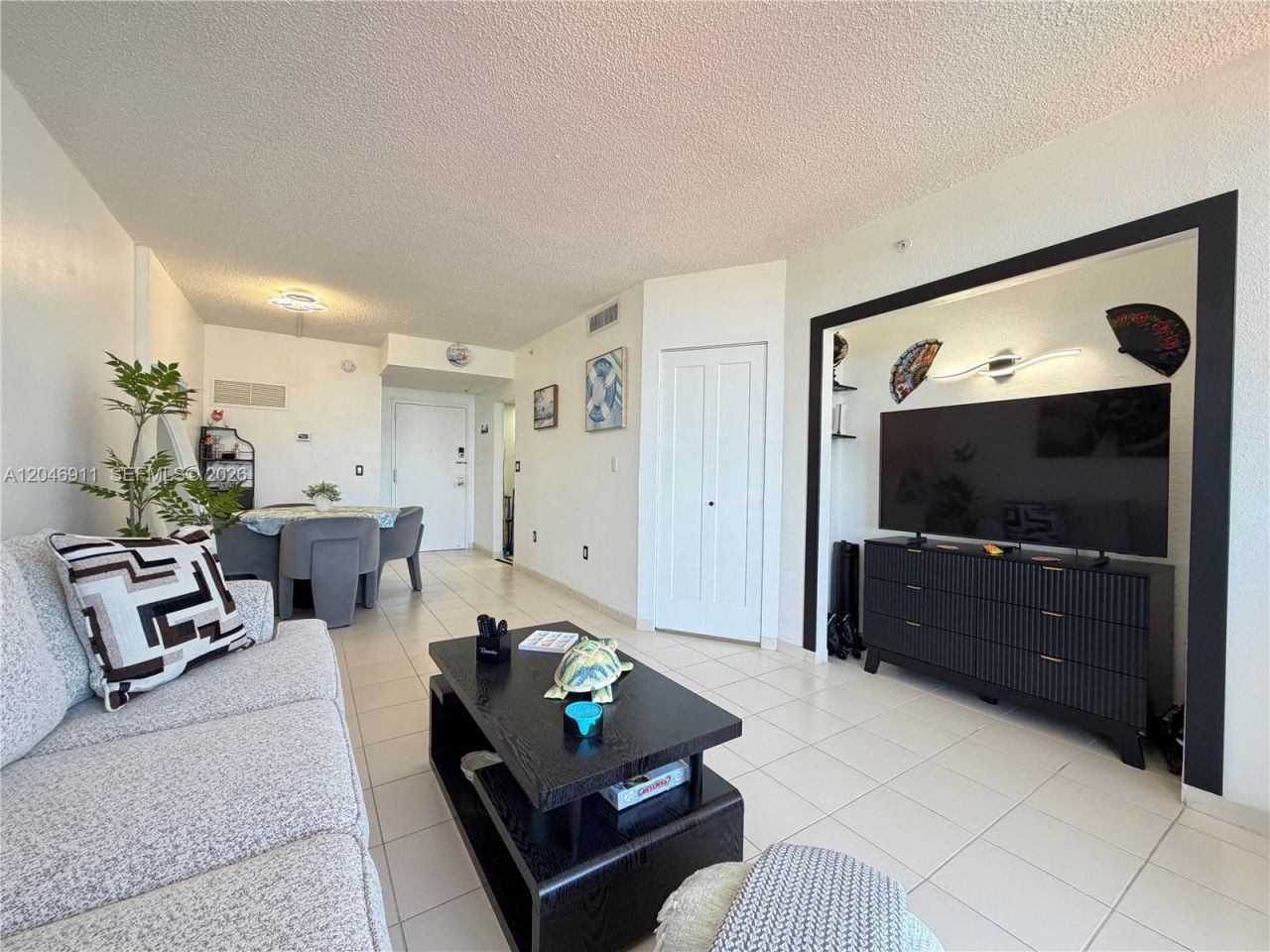 2829 Indian Creek Dr , Unit 605, Miami Beach, FL 33140 Photo