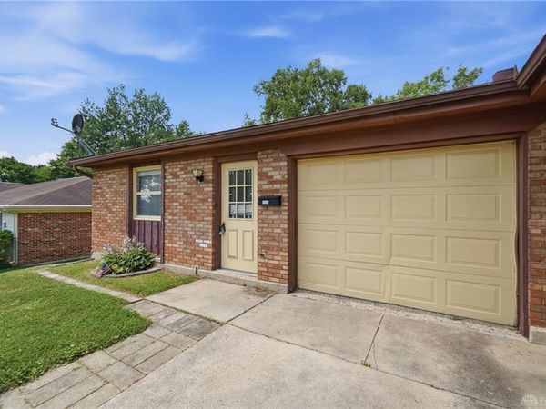 1233-1235 Heritage Drive, Troy, OH 45373