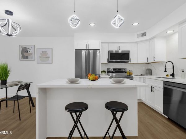 2121 S PENNINGTON, Unit 21, Mesa, AZ 85202