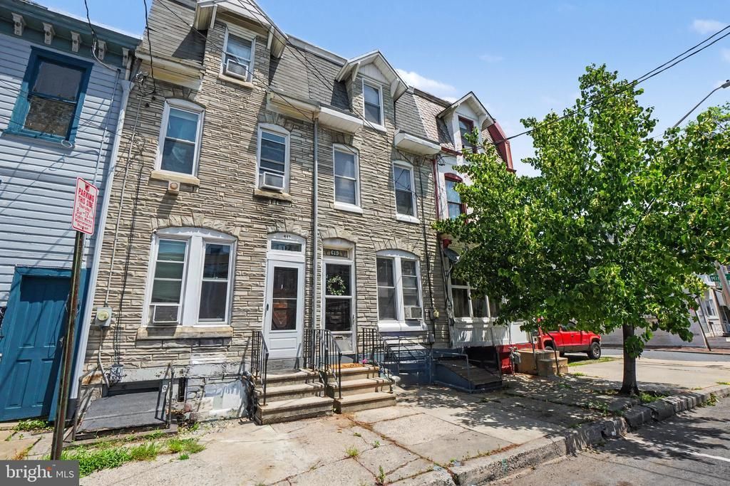 619 Willow Street, Reading, PA 19602 Main Photo