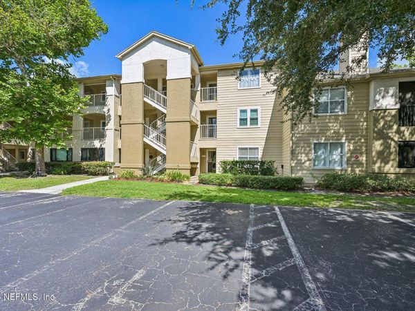 27 ARBOR CLUB Drive, Unit 106, Ponte Vedra Beach, FL 32082