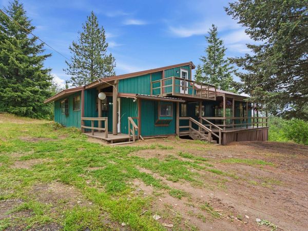 11710 S Starr Rd, Rockford, WA 99030
