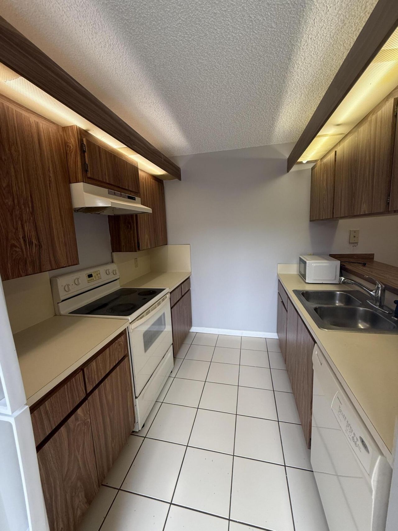 1603 16th Way, West Palm Beach, FL 33407 Photo