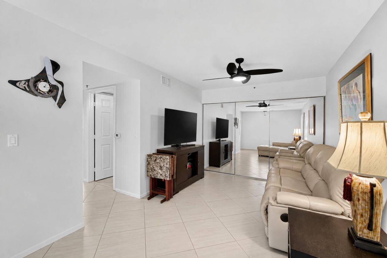 12540 Majesty Circle, Unit 303, Boynton Beach, FL 33437 Photo