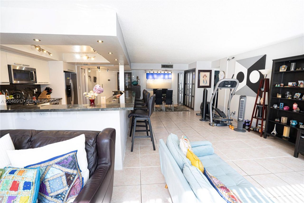 601 Three Islands Blvd , Unit 117, Hallandale Beach, FL 33009 Photo