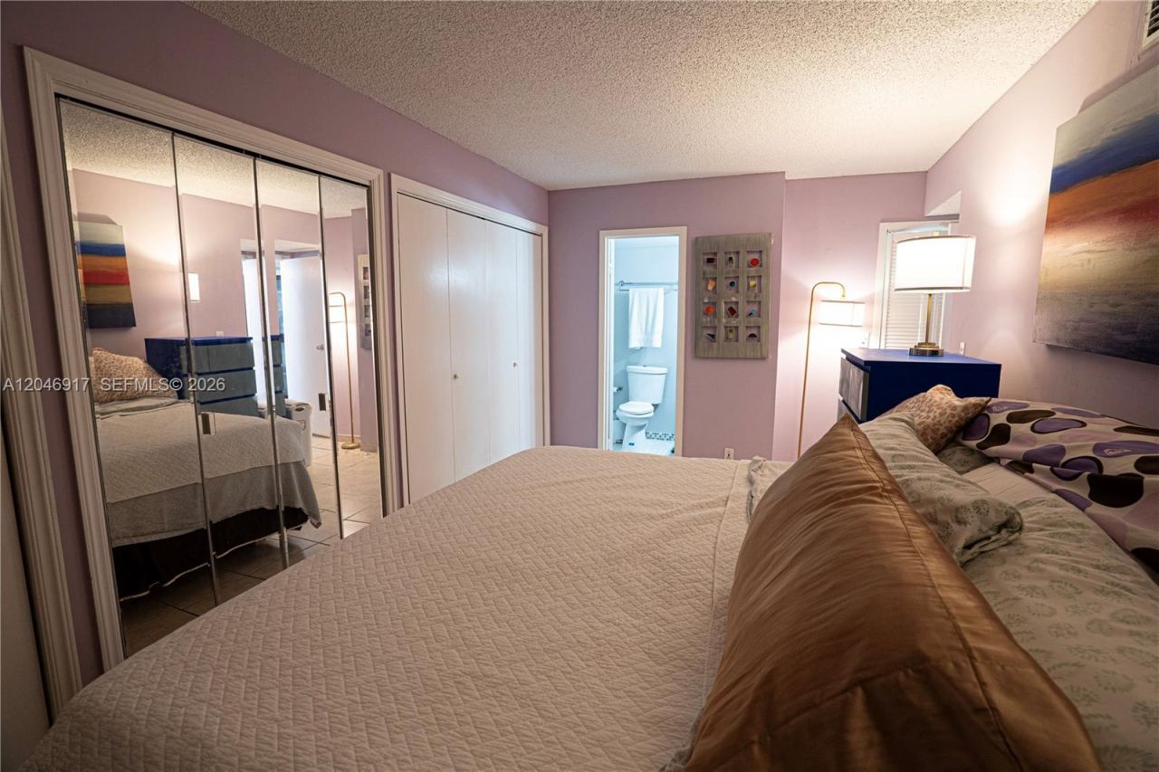 601 Three Islands Blvd , Unit 117, Hallandale Beach, FL 33009 Photo