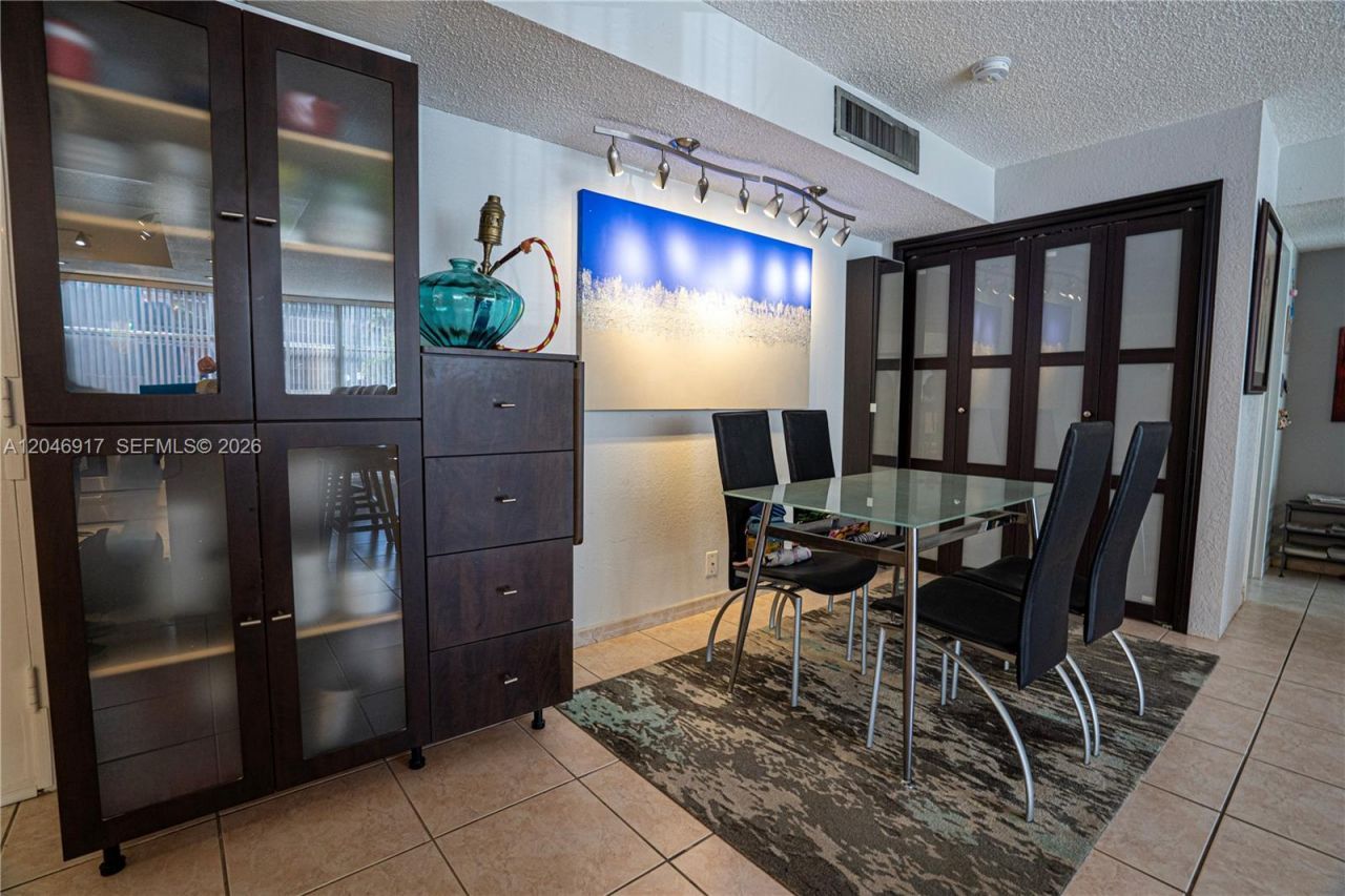 601 Three Islands Blvd , Unit 117, Hallandale Beach, FL 33009 Photo
