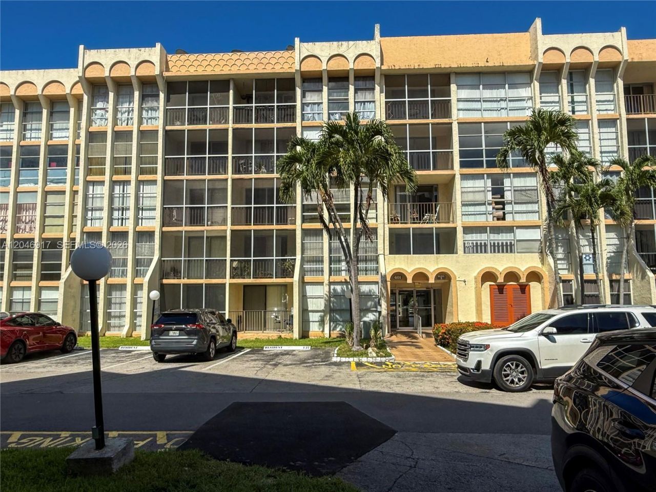 601 Three Islands Blvd , Unit 117, Hallandale Beach, FL 33009 Photo