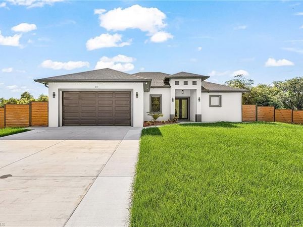 613 Tarapin AVE , LEHIGH ACRES, FL 33974