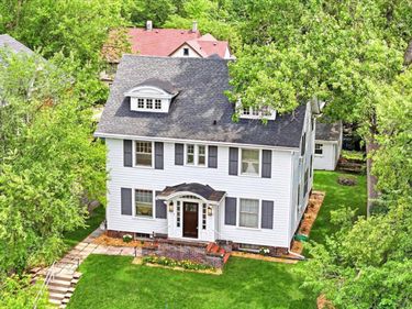 1070 Bradley Street, Saint Paul, MN 55130