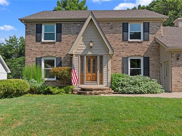 9654 W 116th Street, Overland Park, KS 66210