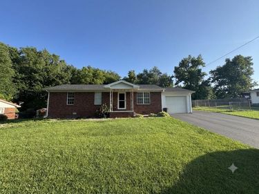 297 Oak Street, Russell Springs, KY 42642
