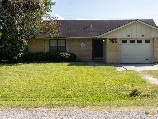 203 Elaine Street , Victoria, TX 77904