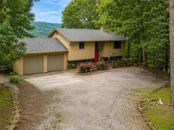 95 Lady Mary Lane , Eureka Springs, AR 72632