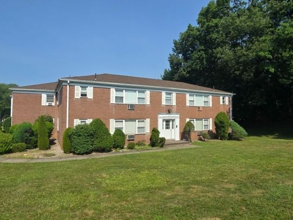 24 Rolling Ridge Rd, Unit A, Montvale, NJ 07645