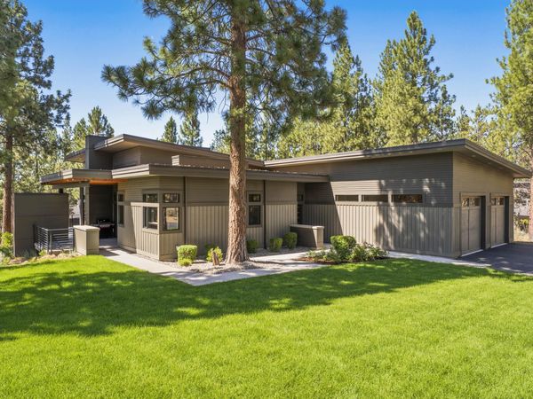 19450 Bainbridge Court, Bend, OR 97702