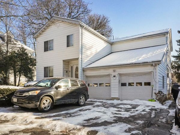 738 pelhamdale Avenue , New Rochelle, NY 10801