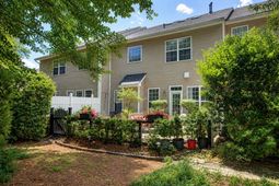 2467 Draymohr Court photo 4