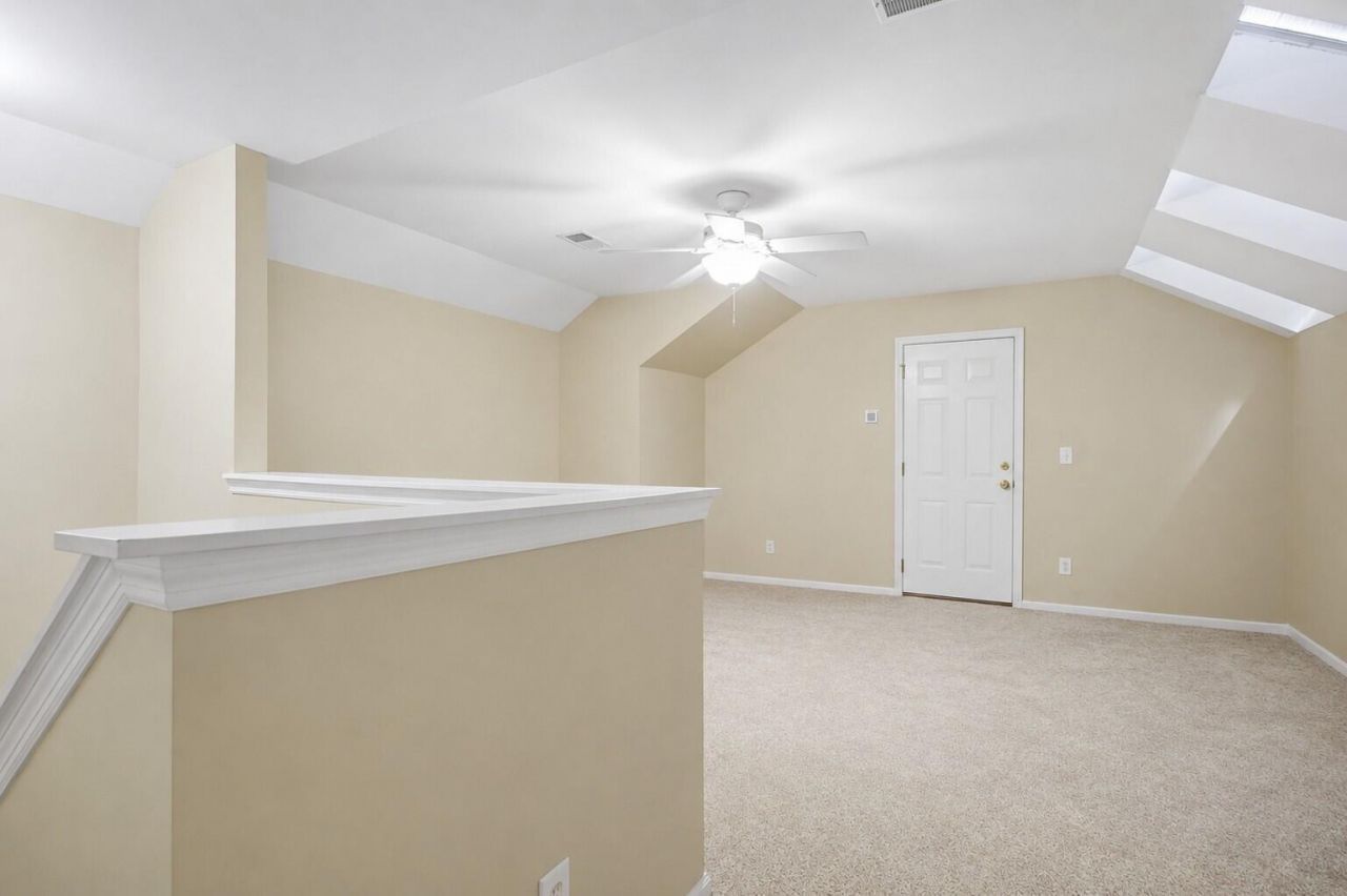 2467 Draymohr Court Photo 33
