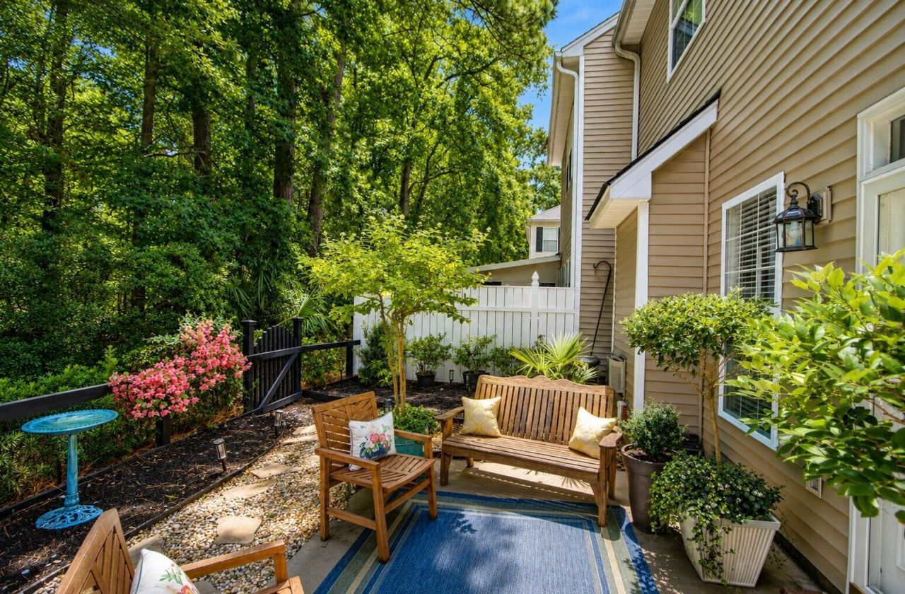 2467 Draymohr Court Photo 38
