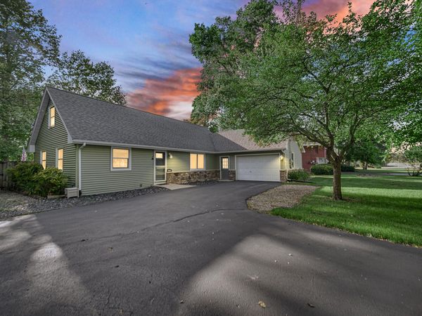 3101 N Campbell Street , Valparaiso, IN 46385