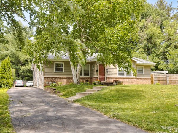 6409 & 6411 Forest Court, Windsor Heights, IA 50324