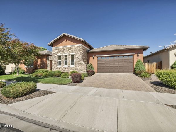1753 Bella Casa Drive, Minden, NV 89423
