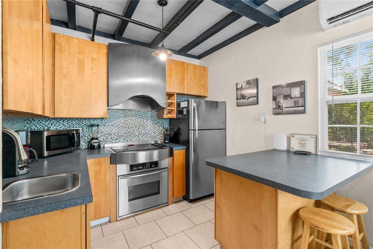5407 29th Avenue S, Gulfport, FL 33707 Photo