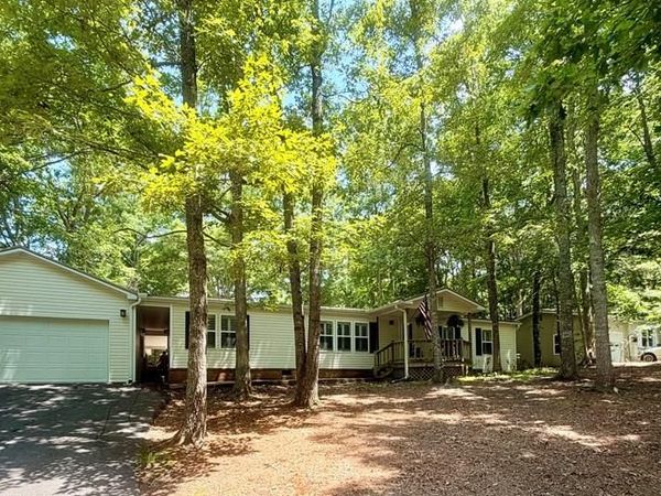 622 Lakeside Drive, Blairsville, GA 30512