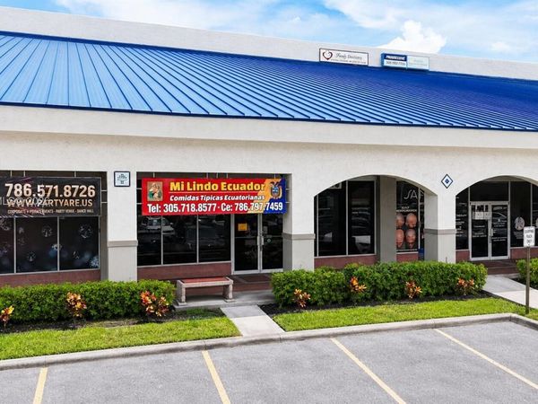 8726 NW 26 ST, Unit 18, Doral, FL 33172