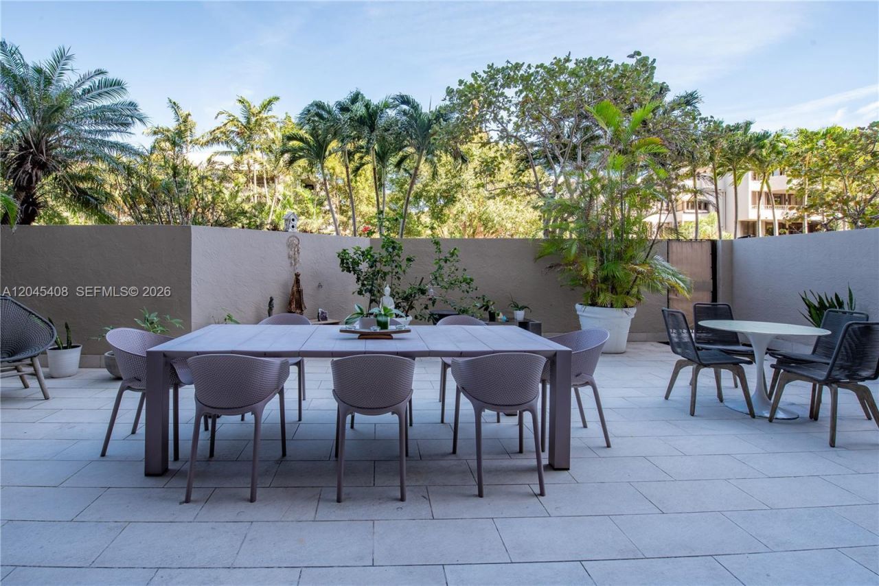 151 Crandon Blvd , Unit 122, Key Biscayne, FL 33149 Photo