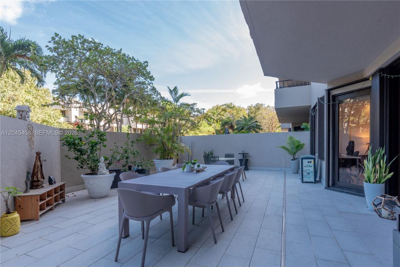 151 Crandon Blvd , Unit 122, Key Biscayne, FL 33149 Photo