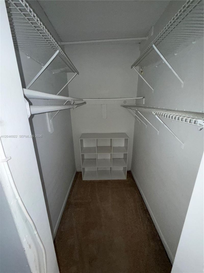 6960 Miami Gardens Dr, Unit 2-431A, Hialeah, FL 33015 Photo