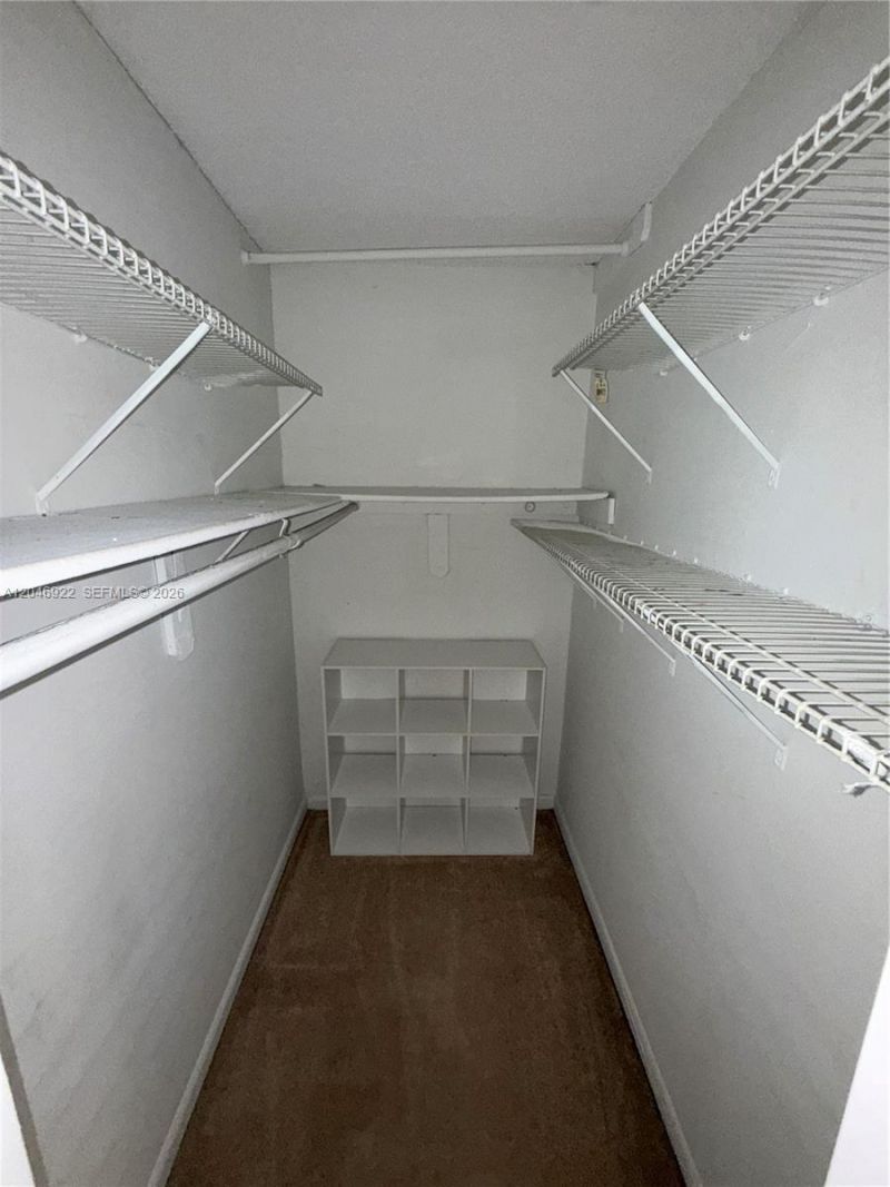 6960 Miami Gardens Dr, Unit 2-431A, Hialeah, FL 33015 Photo