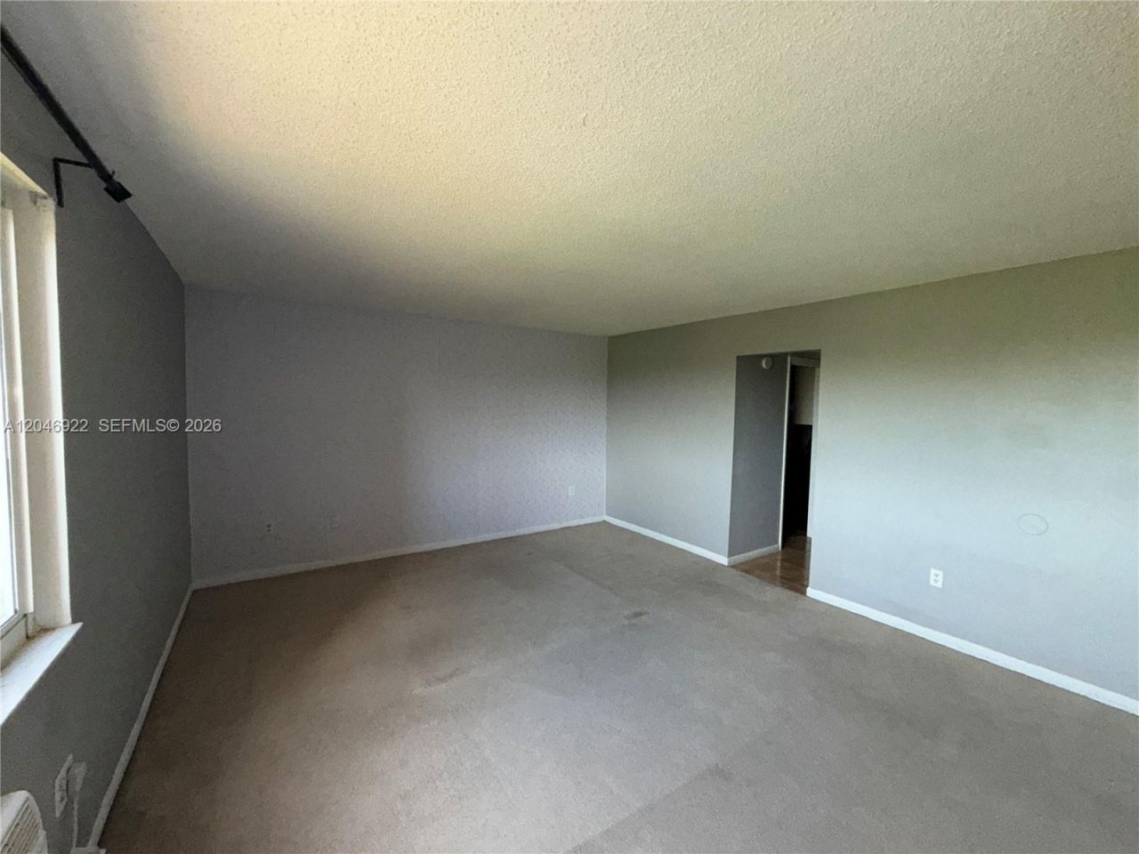6960 Miami Gardens Dr, Unit 2-431A, Hialeah, FL 33015 Photo
