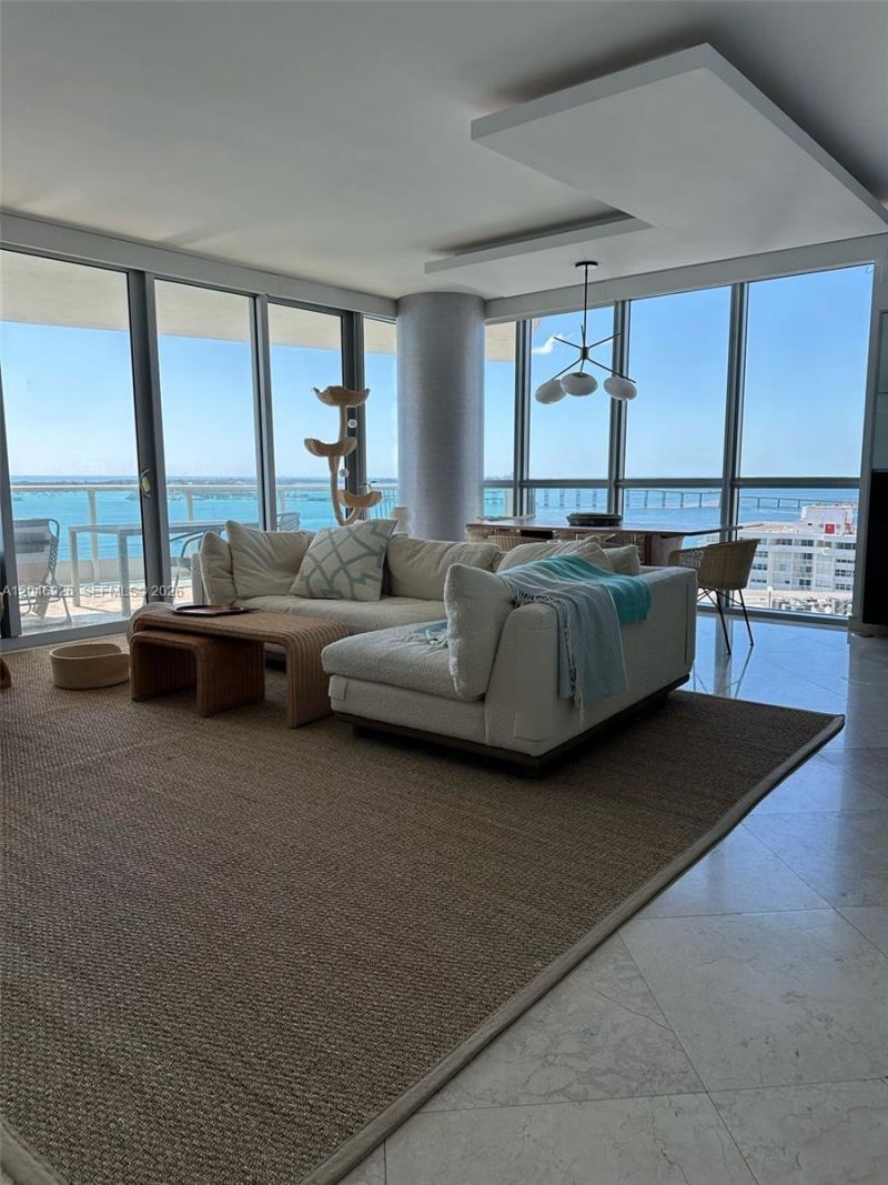 1331 Brickell Bay Dr , Unit 1911, Miami, FL 33131 Photo