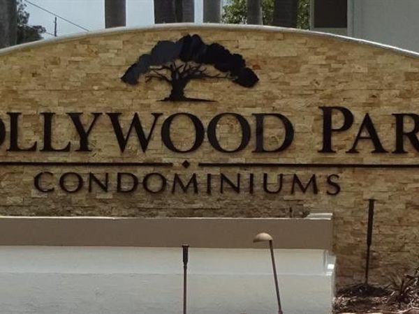 520 S Park Road, Unit 18-12, Hollywood, FL 33021