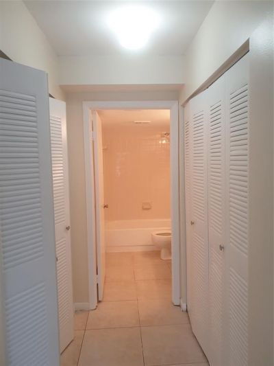 520 S Park Road, Unit 18-12, Hollywood, FL 33021 Photo