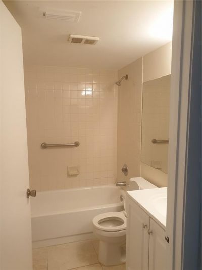 520 S Park Road, Unit 18-12, Hollywood, FL 33021 Photo