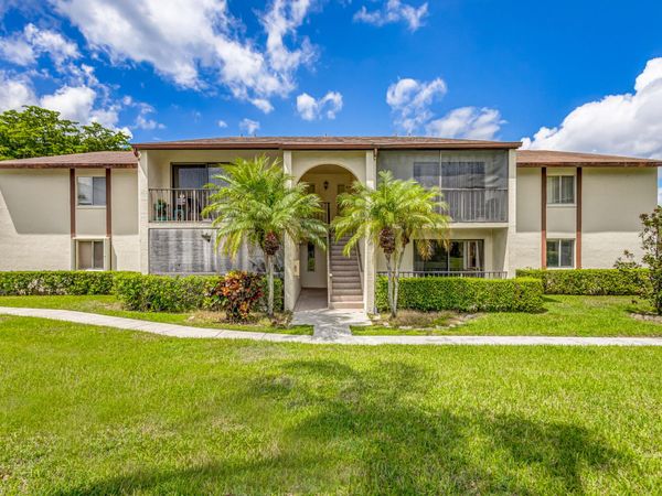 4821 Sable Pine Circle, West Palm Beach, FL 33417