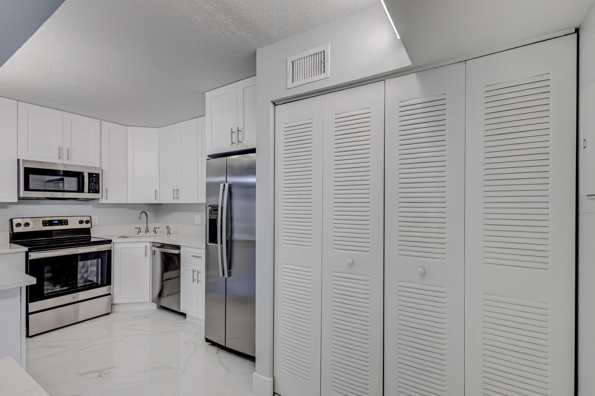 4821 Sable Pine Circle, West Palm Beach, FL 33417 Photo