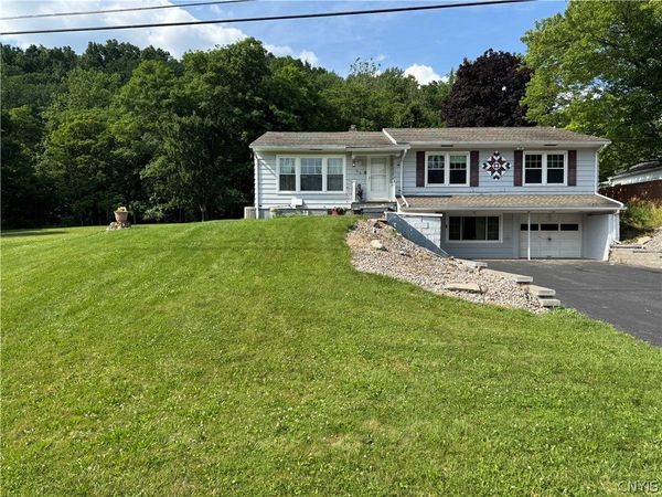 3216 Cedarvale Road , Nedrow, NY 13120