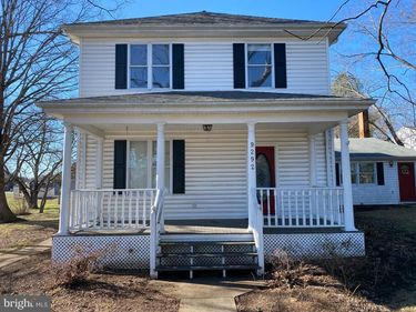 9292 OLD DUMFRIES ROAD , CATLETT, VA 20119