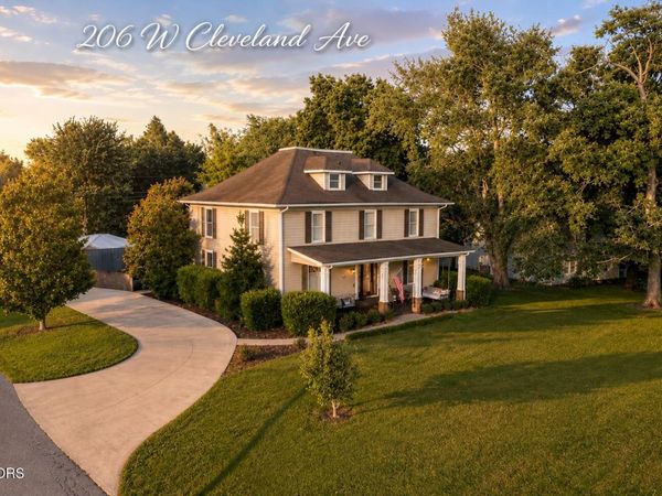 206 W Cleveland Ave, Monterey, TN 38574