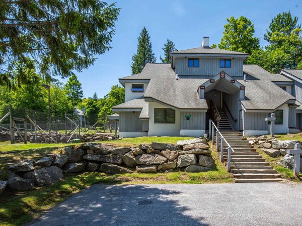 151 Village Circle, Unit V31, Killington, VT 05751