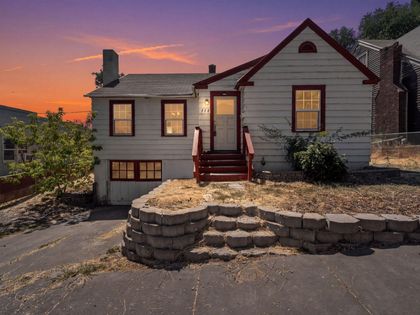 718 Roseway Drive Klamath Falls, OR 97601