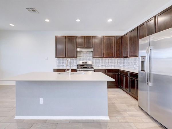 307 Simmental LOOP, Hutto, TX 78634